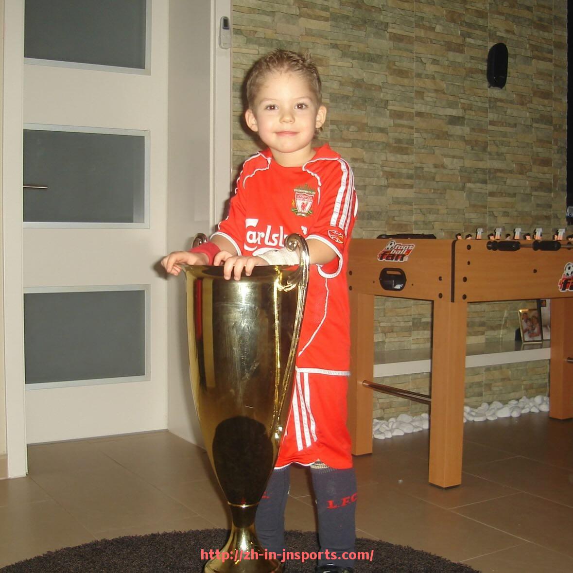 JN江南体育-世俱杯比赛现场媒体通行证管理办法及审核流程