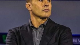 JN江南体育-英超哪些球队曾佩戴黑色袖标？纪念活动与事件追溯